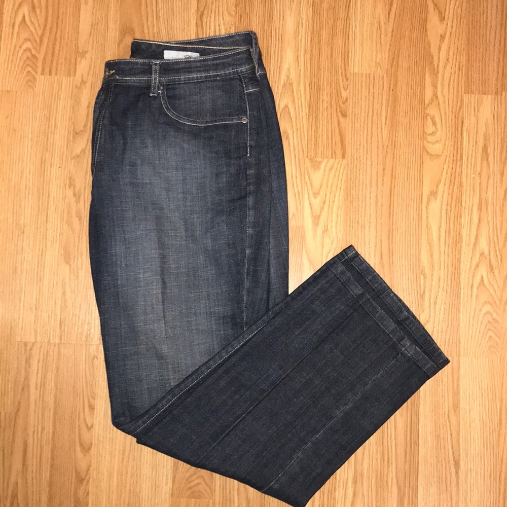 16/18 equivalent to Chico’s 3 blue jeans